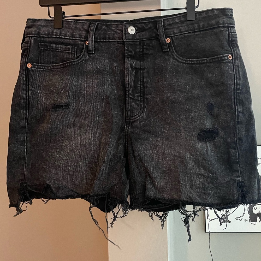 Old Navy High Rise OG Straight Shorts - Black Distressed - Size 12